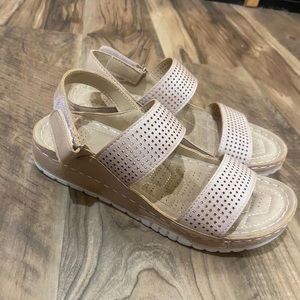 Boutique by Corky’s Sandals size 8.  New out of box.